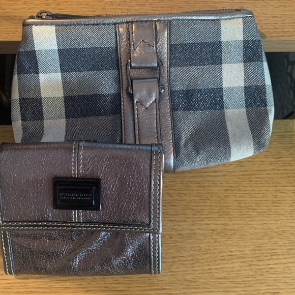 Burberry Silver Leather Wallet NWOT Mint - Picture 13 of 13